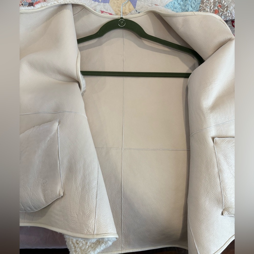 Honeydove Shearling Vest - Picture 3 of 7